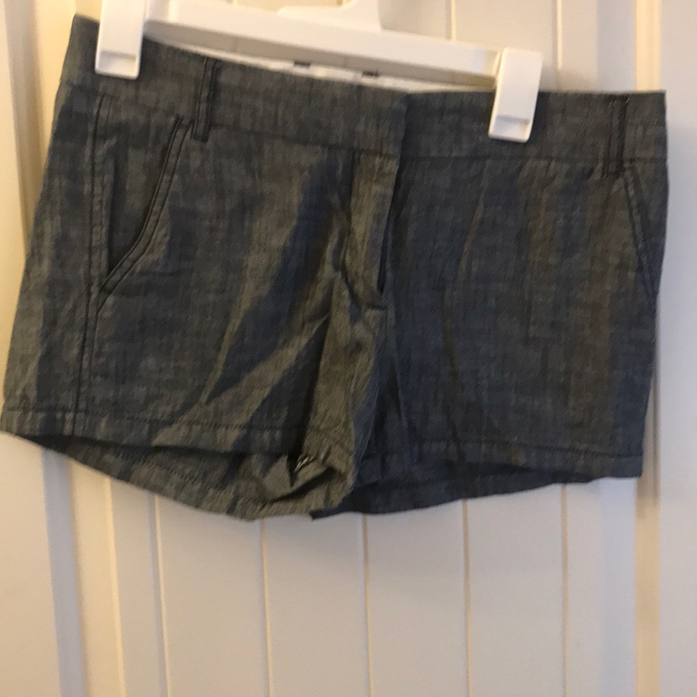 Women’s J CREW chino shorts 3.5 size 4